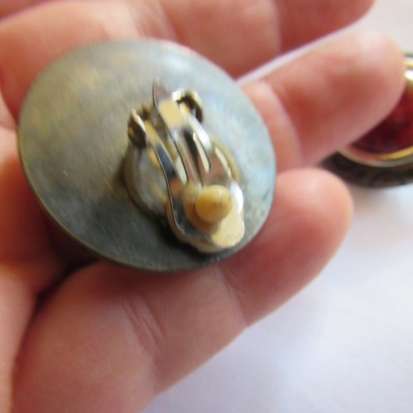 Vintage Red Marbled Plastic Clip On Earrings - Picture 2 of 4